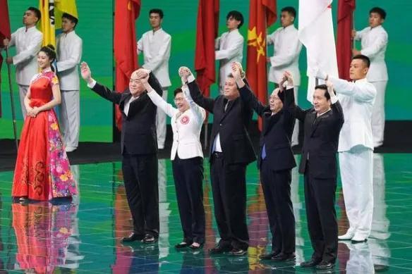 2025新澳门和香港天天精准免费大全,全面释义与解答落实